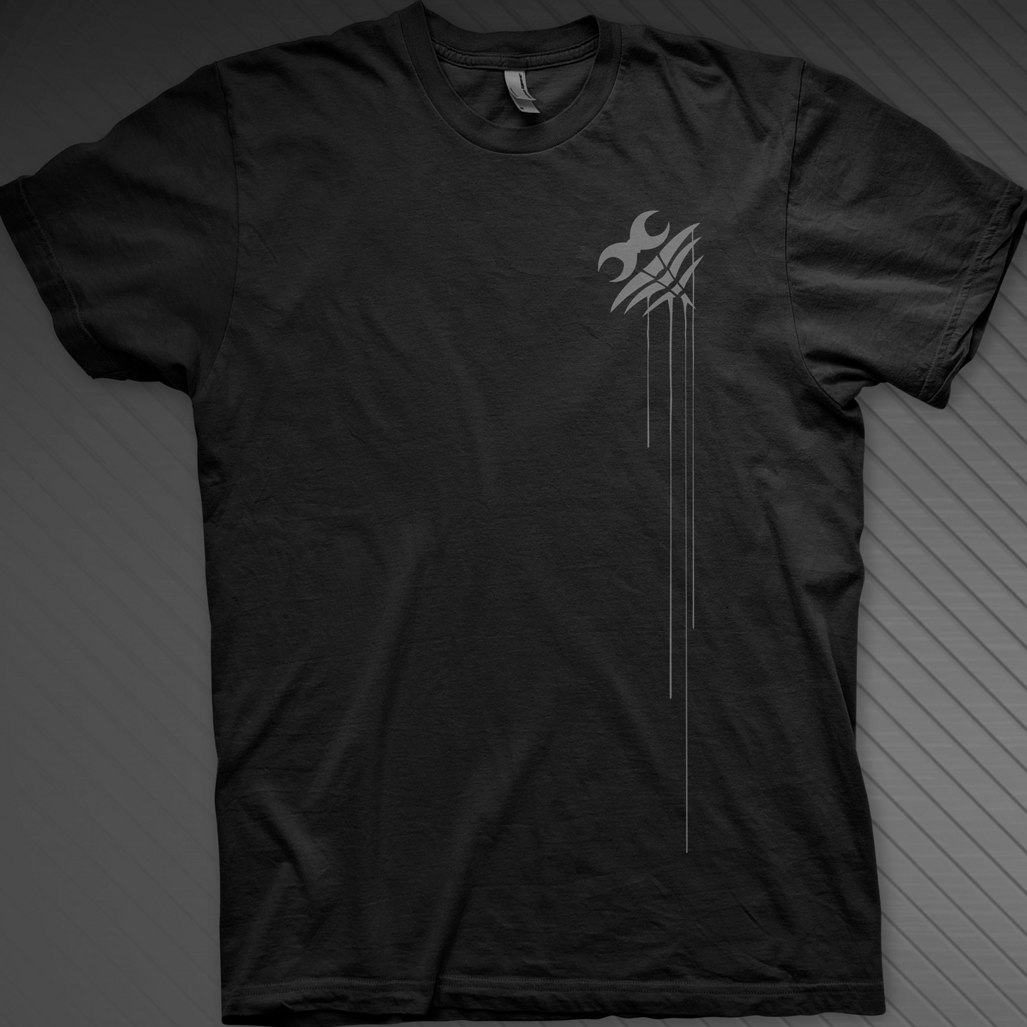 T-SHIRT DISTORTION IS TRUTH